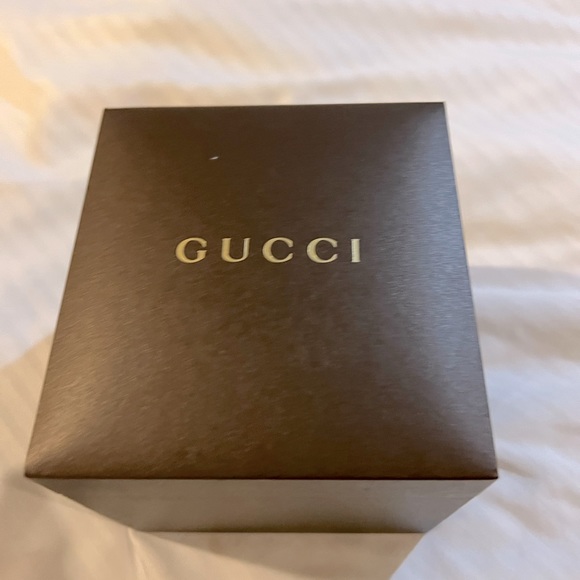 Gucci Watch YA129508 - Picture 1 of 10